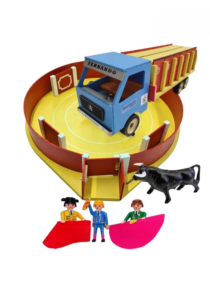 La Malagueta Bullring Pack: Bullring + Truck + Mini Crew + Bulls