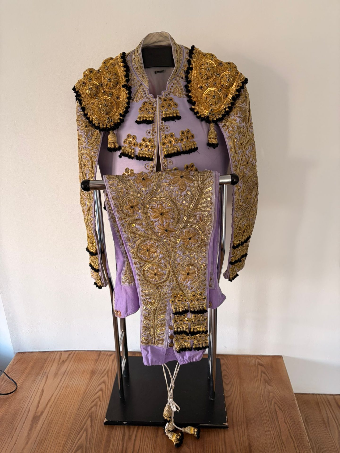 Habit de lumières mauve et or10