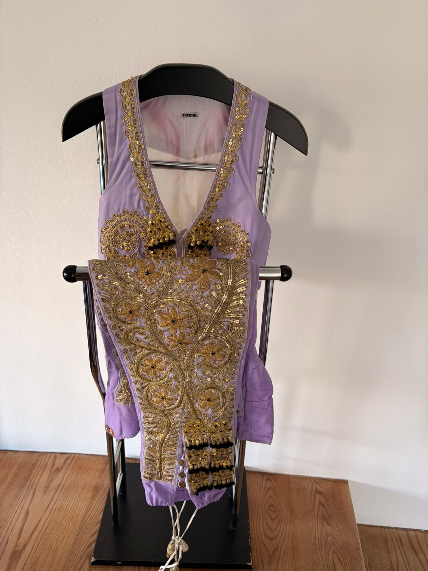 Habit de lumières mauve et or6