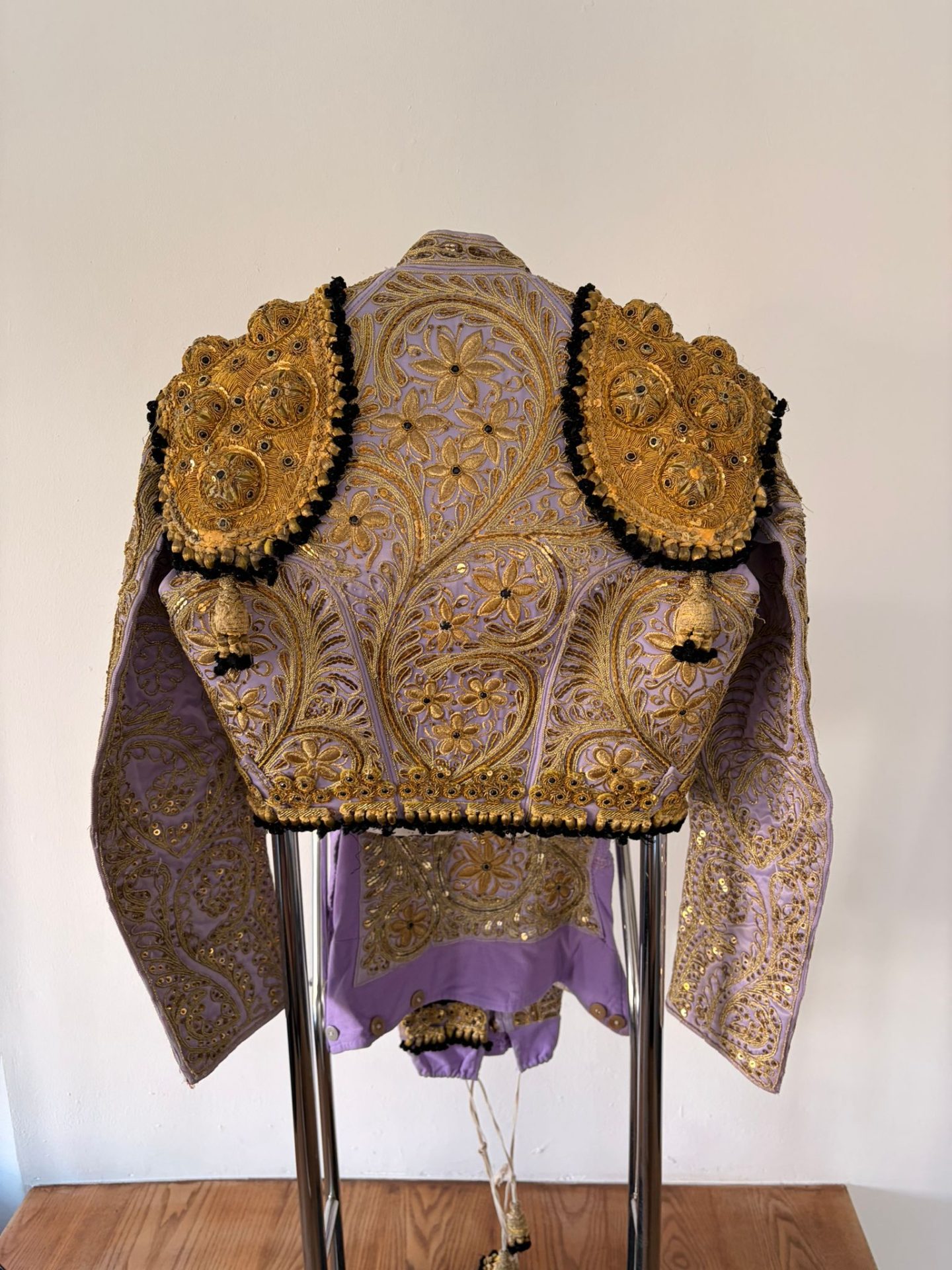 Habit de lumières mauve et or5