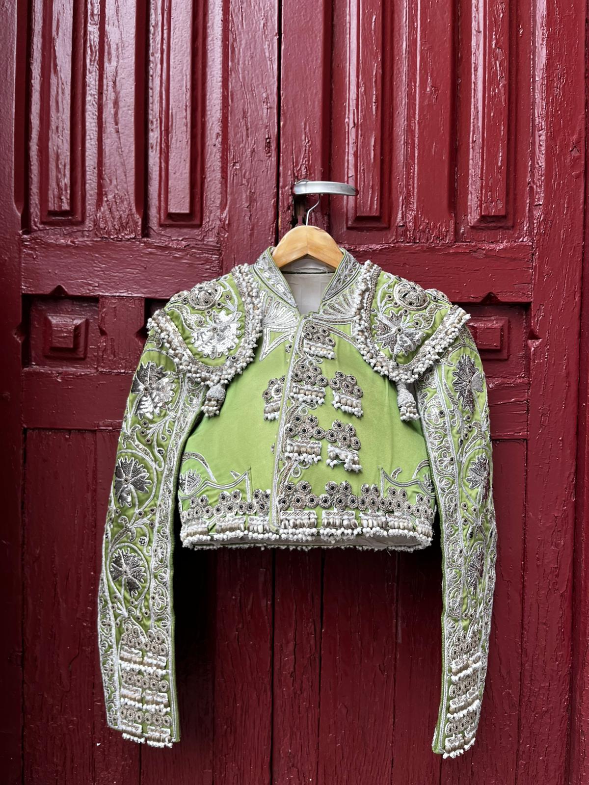 Habit de lumières vert et argent3