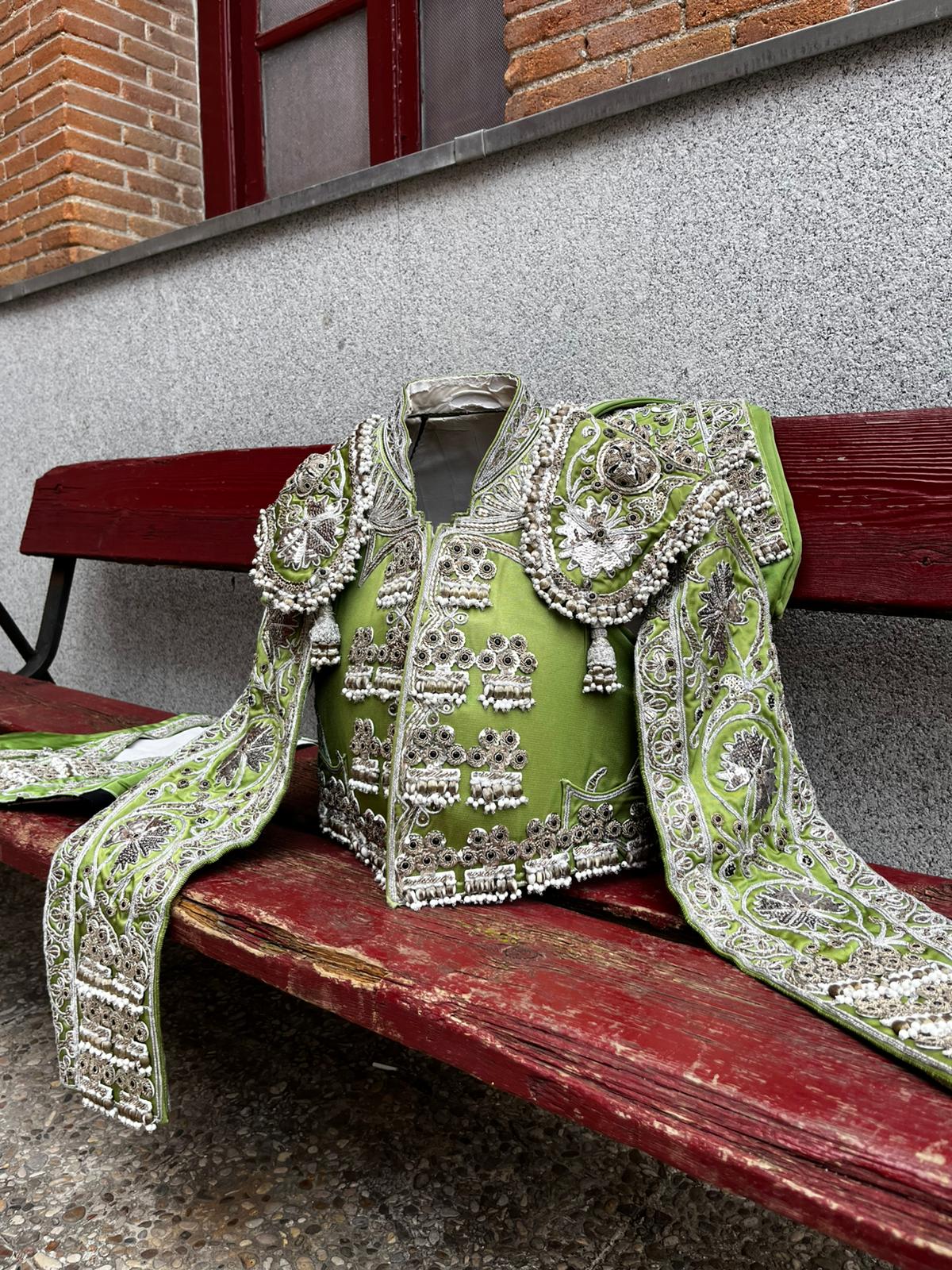 Habit de lumières vert et argent7