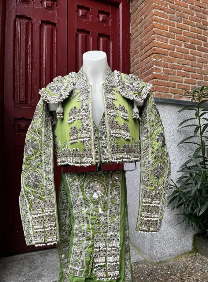 Traje de Luces Verde y Plata